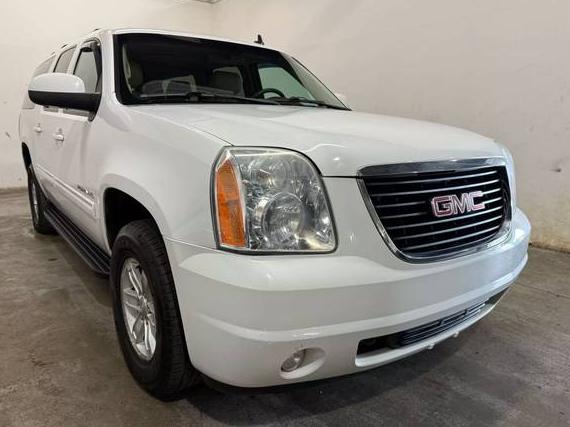 GMC YUKON XL 2011 1GKS2KE30BR345923 image